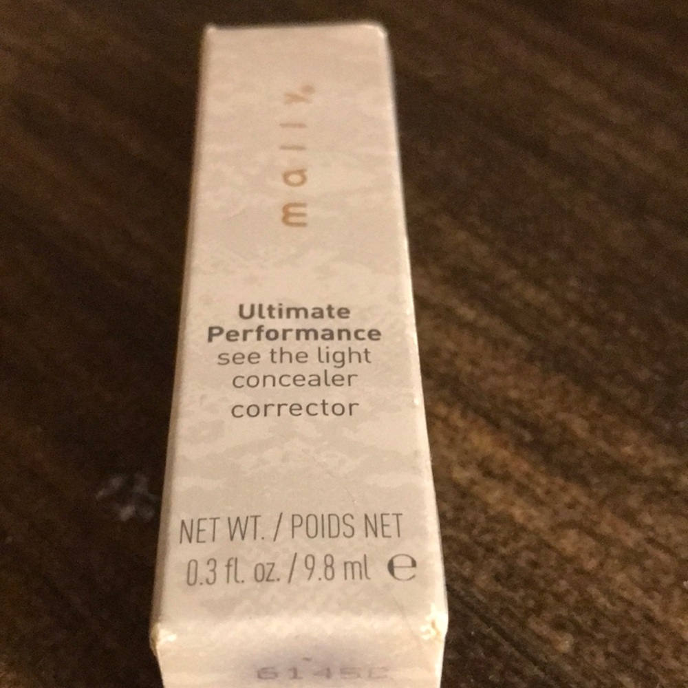 NWOT Mally see the light concealer